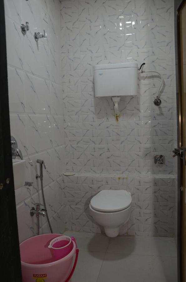 The United Hotel Мумбай Екстериор снимка